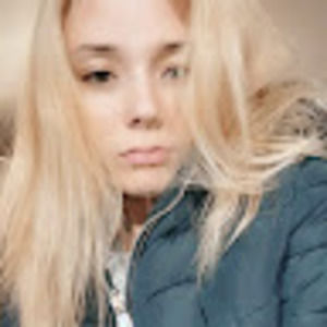 Meet your Posher, Debora